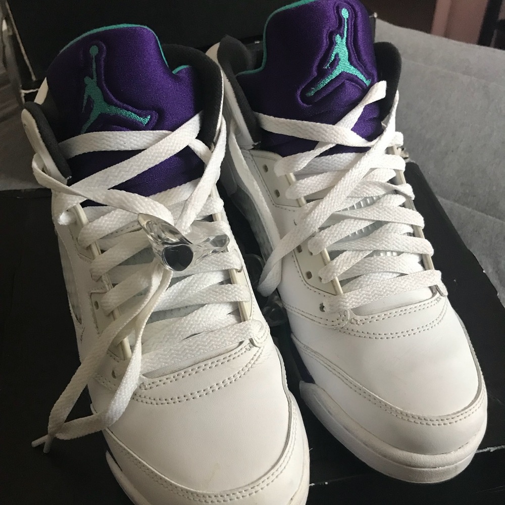 Air Jordan 5 Retro Grape
